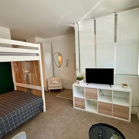 Suite Noya Villeurbanne Bagian luar foto