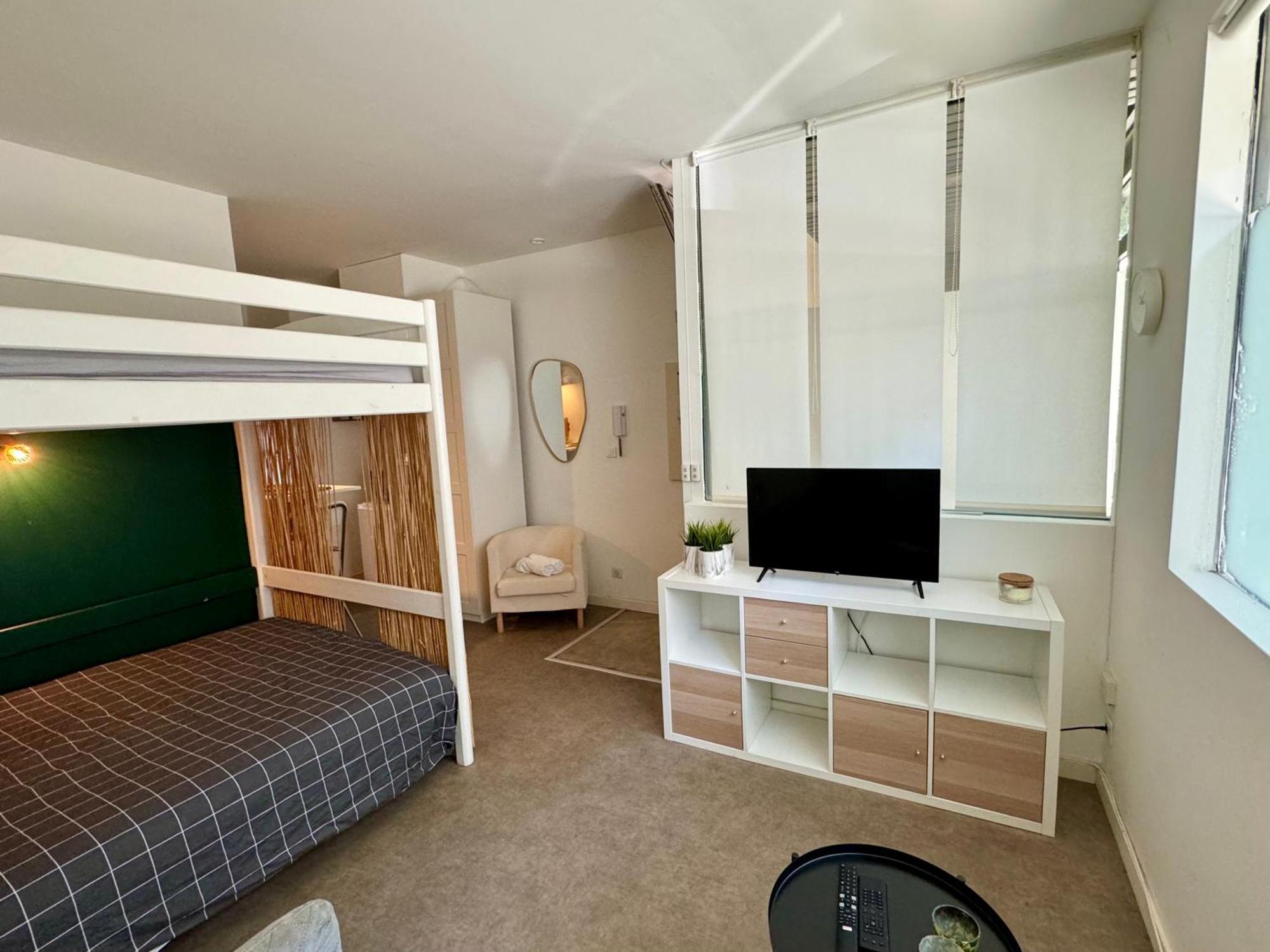 Suite Noya Villeurbanne Bagian luar foto