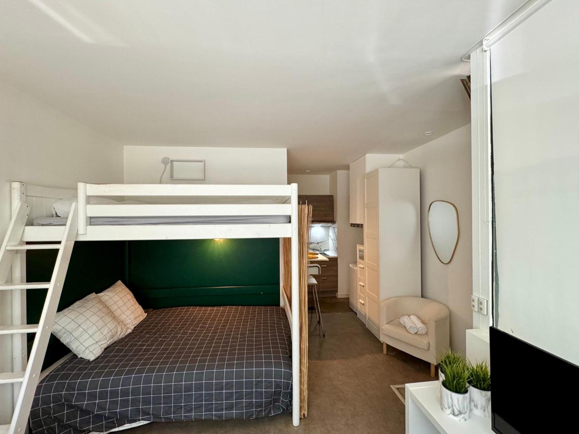 Suite Noya Villeurbanne Bagian luar foto
